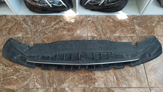Mercedes W222 Tampon Alt Muhafaza A2225200323