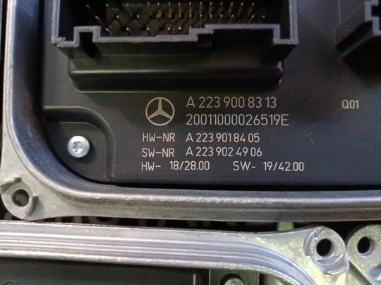 Mercedes W223 Far Beyni