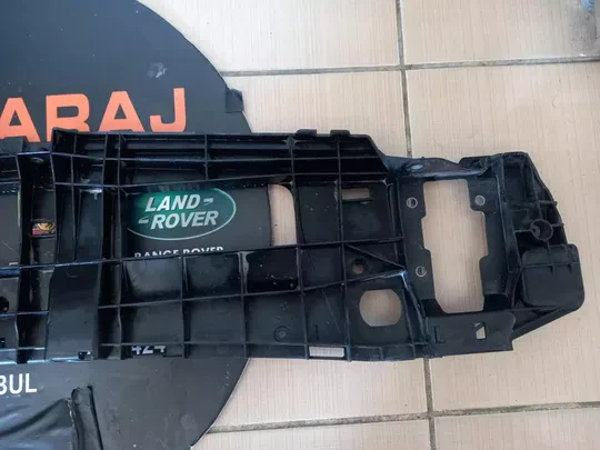 Mercedes W223 Radyatör Üst Destek Braketi 2236205600