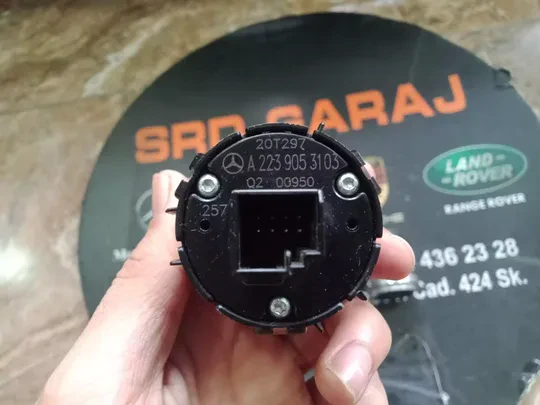 Mercedes W223 W212 Star Stop Düğmesi 2239053103