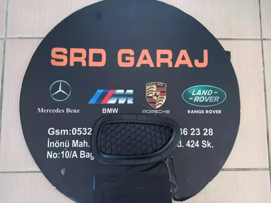 Mercedes X156 Ön Sol Tampon Izgarası 1568856700