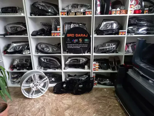 Merceses W205 Dinamik LED Çift Mercek Far Kasası 2059067902