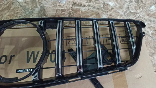Mersedes C Serisi W204 Gtr Ön Panjur
