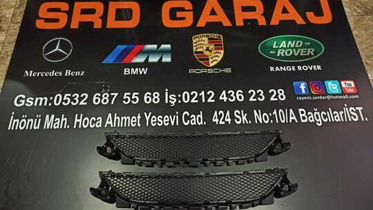 Mersedes C Serisi W205 AMG Ön Tampon Orta Izgarası
