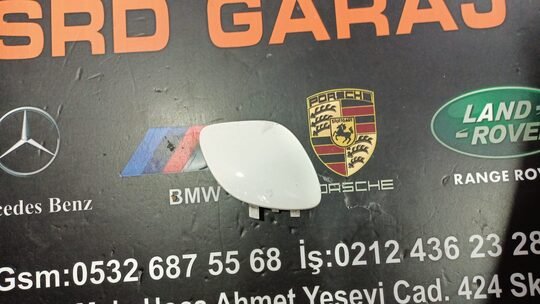 Mersedes C Serisi W205 Çeki Kapağı A2058850024