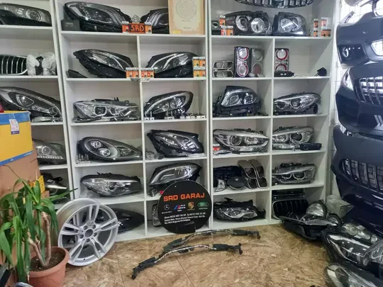 Mersedes C Serisi W205 Ön Panel Üst Orta Braketi A2056203801 -4101