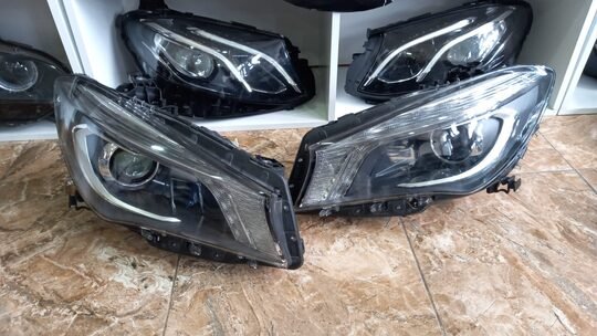 Mersedes CLA Serisi W117 Sağ Sol LED Zenon Far