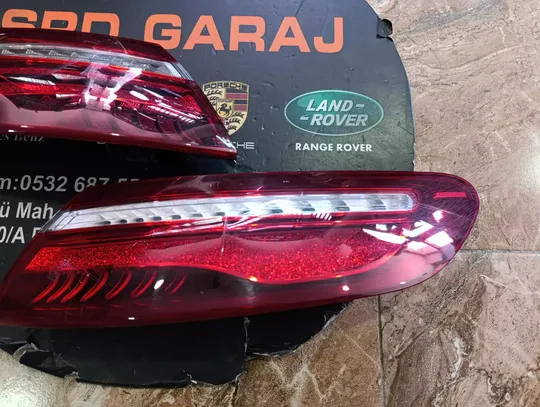 Mersedes E Serisi Coupe Cabrio W238 Sol LED Stop A2389061001