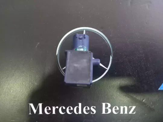 Mersedes E Serisi W212 Darbe Sensörü