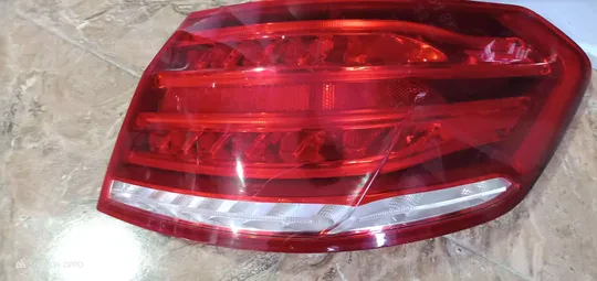 Mersedes E200 E250 E300 E350 Sağ Dış Stop LED