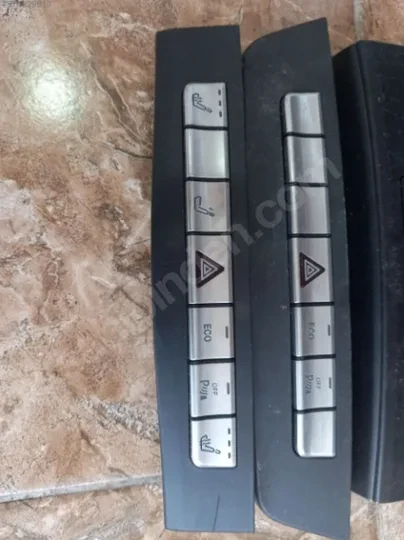Mersedes W204 C Serisi Kontrol Düğmeleri A2049058301