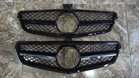 Mersedes W204 C63 AMG Ön Panjur C180 C200 C220