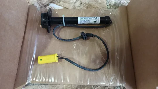 Mersedes W205 C Serisi Kaput Airbag Aktüatörü 2059060002