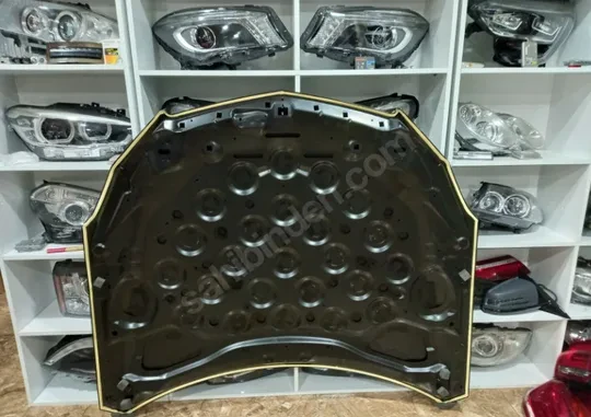 Mersedes W207 E Cupe Cabrio Ön Kaput E250 E350 E400