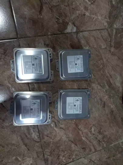 Mersedes W207 W212 Xenon Beyni A2129007804