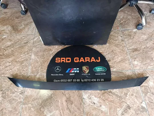 MG ZS 2021-23 Ön Panjur Üst Parça 10349819