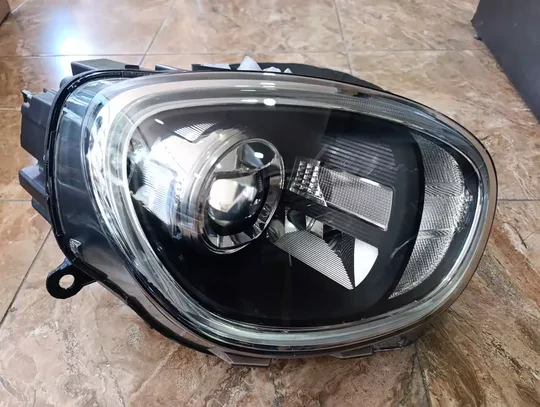 Mini Cooper Countryman F60 Sağ Far Çıkma Orjinal 7481976