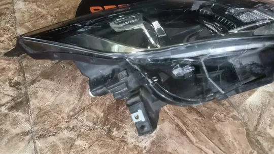 Nissan Qashqai 2017-21 Ledli Sağ Far Çıkma Orj