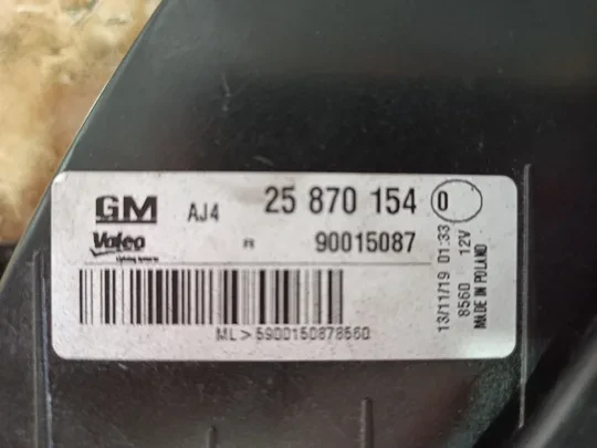 Opel Astra J Sedan Sağ Stop 25870154