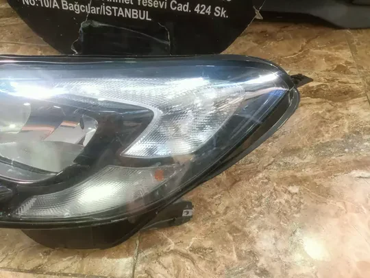 Opel Corsa 2016 2019 Sol Çıkma Far