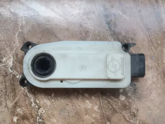 Opel Corsa F Mokka Hava Yönlendirme Motoru 5877R1001A
