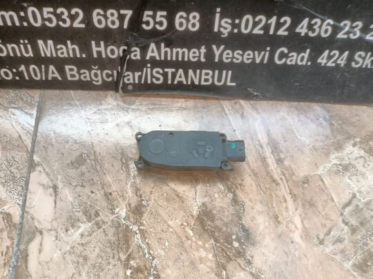 Opel Corsa F Mokka Hava Yönlendirme Motoru 5877R1001A