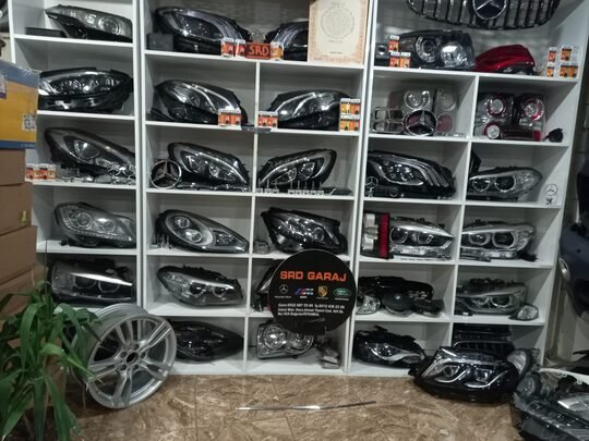 Passat B9 Arka Tampon Nikelajı Orta 3G0853079