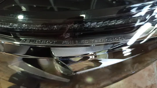 Peugeot 3008 5008 Full LED Sol Far 9826572780
