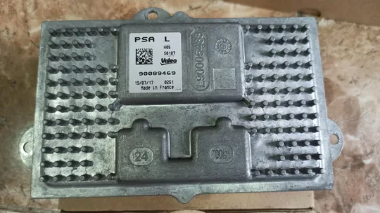 Peugeot 3008 5008 Sol LED Far Beyni 90089469