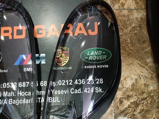 Porche Cayman Far Camı