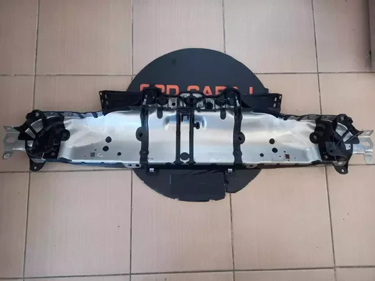 Porche Macan Radyatör Üst Bağlantı Çubuğu 95B805931F