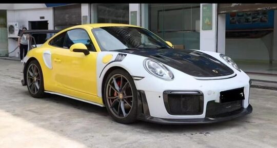 Porsche 911 991.2 İçin GT2RS Yarı Karbon Gövde Kiti