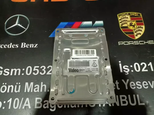 Porsche Cayenne Far Zenon Beyni LAD5G 89015132 89030469