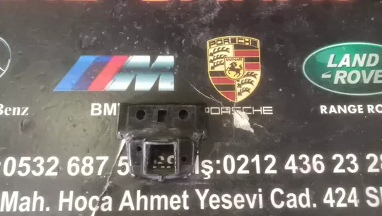 Porsche Cayenne Kamera Braketi Çıkma Orj 9Y0807997B