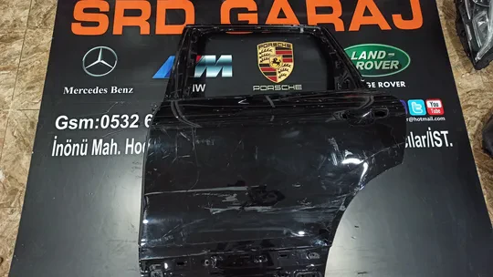 Porsche Cayenne Sol Arka Kapı