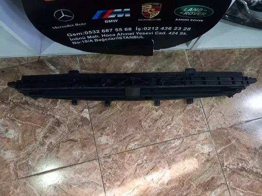 Porsche Macan Ön Hava Kanalı 95B121635G