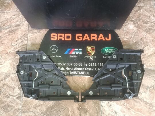 Porsche Panamera 2014-16 Sağ Sol Far Alt Braketi Sıfır 97063107302 97063107402