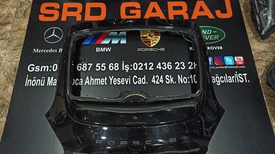 Porsche Panamera Bagaj Kapağı