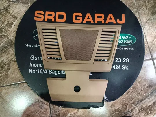 Porsche Panamera Ön Torpido Üst Izgara 970552151 00