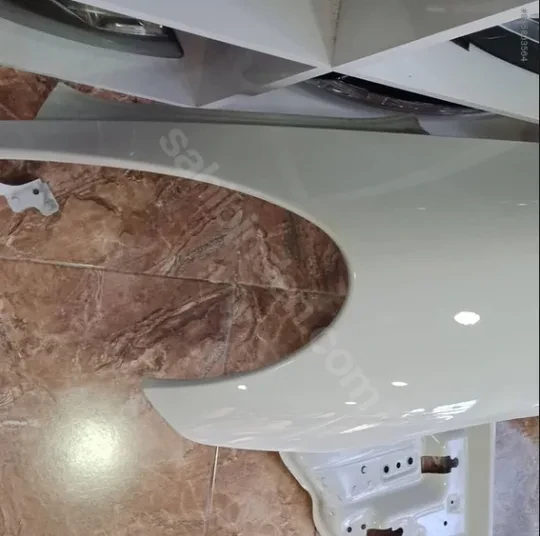 Porsche Panamera Sol Ön Çamurluk Hatasız Lokal Boyalı