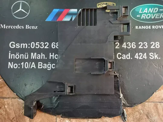 Range Rover Evoque L538 Sağ Far Braketi 001222221