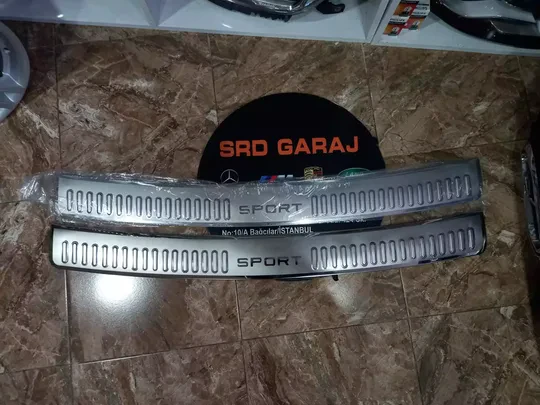 Range Rover Sport 2005-12 Arka Tampon Krom Çıta