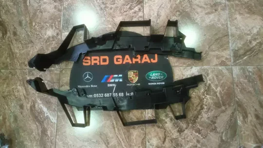 Range Rover Sport 2010-12 Sağ Sol Tampon Braketi LR013866 LR013864