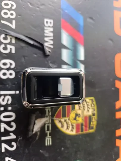 Range Rover Sport 2018-22 Tekli Cam Düğmesi JPLA-14717-AC