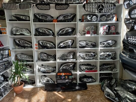 Range Rover Sport Bagaj Spoileri AH32-44210
