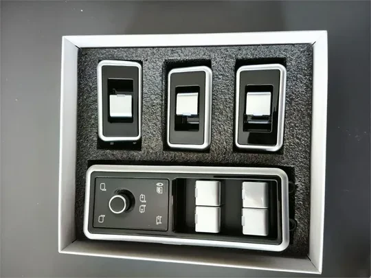 Range Rover Sport Discovery Cam Açma Düğmesi 2013-19 LR099171