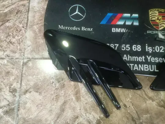 Range Rover Sport Ön Çamurluk Izgarası Sağ Sol LR098785 LR098787