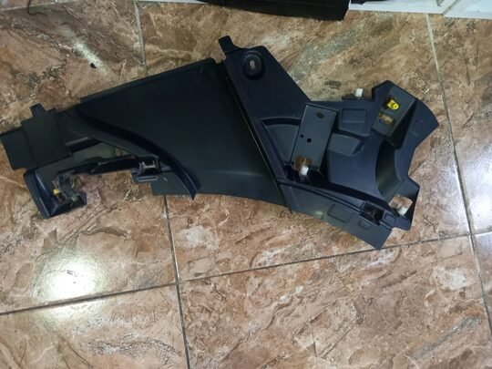 Range Rover Sport Ön Sol Tampon Braketi JK6216F073