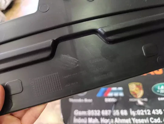 Range Rover Velar Panjur Üst Braketi Sıfır Yns j8a2-8c436