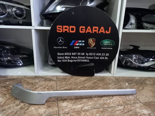 Range Rover Vogue Arka Tampon Çıtası CK5217D753